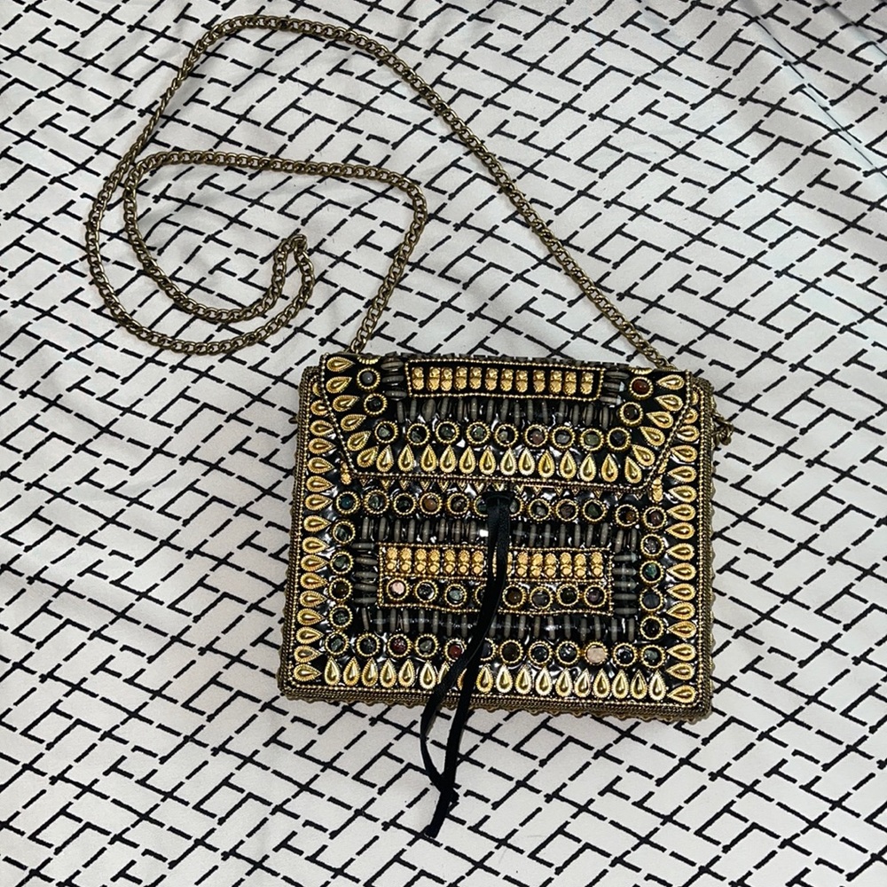 Clutch chain bag